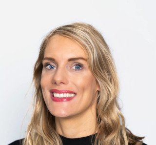 Dr. Charlotte van Laar