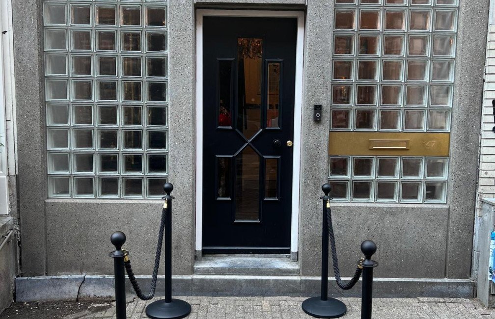 Clinic The Golden Glow