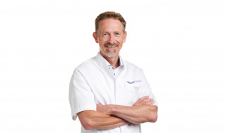 Drs. Raymond de Zeeuw