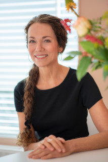 Drs. Jeannette Hessels