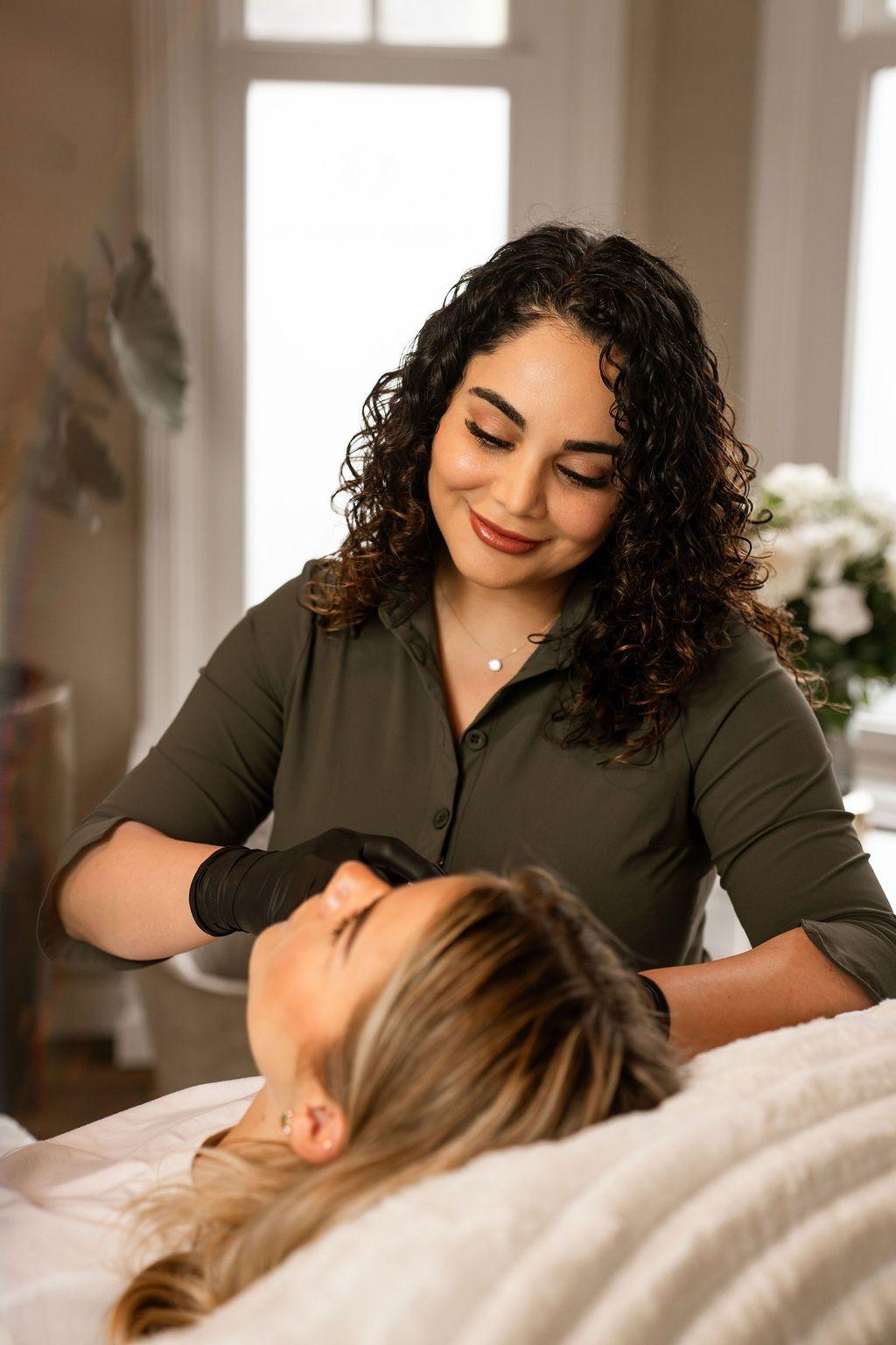 Dr. Gülnez Demirtas