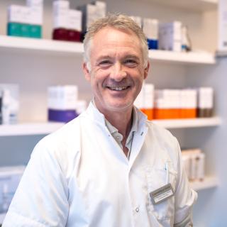 Dr. Markwin Statius Muller