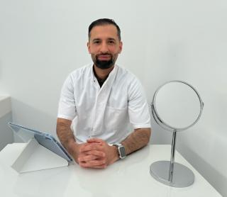 Dr. Reza Ahmadi