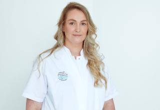 Drs. Simone Velthuis