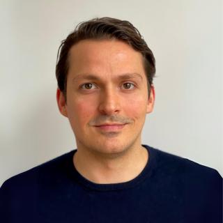 Dr. Daan Ruig