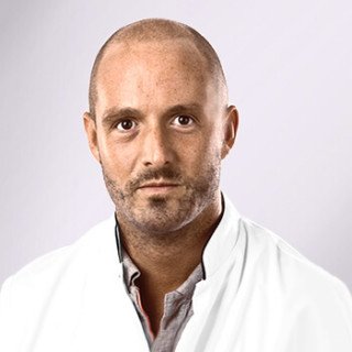Drs. Enzo van Loo