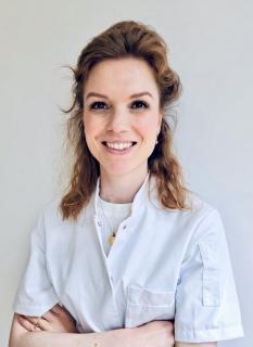 Drs. Roos Wolthuizen