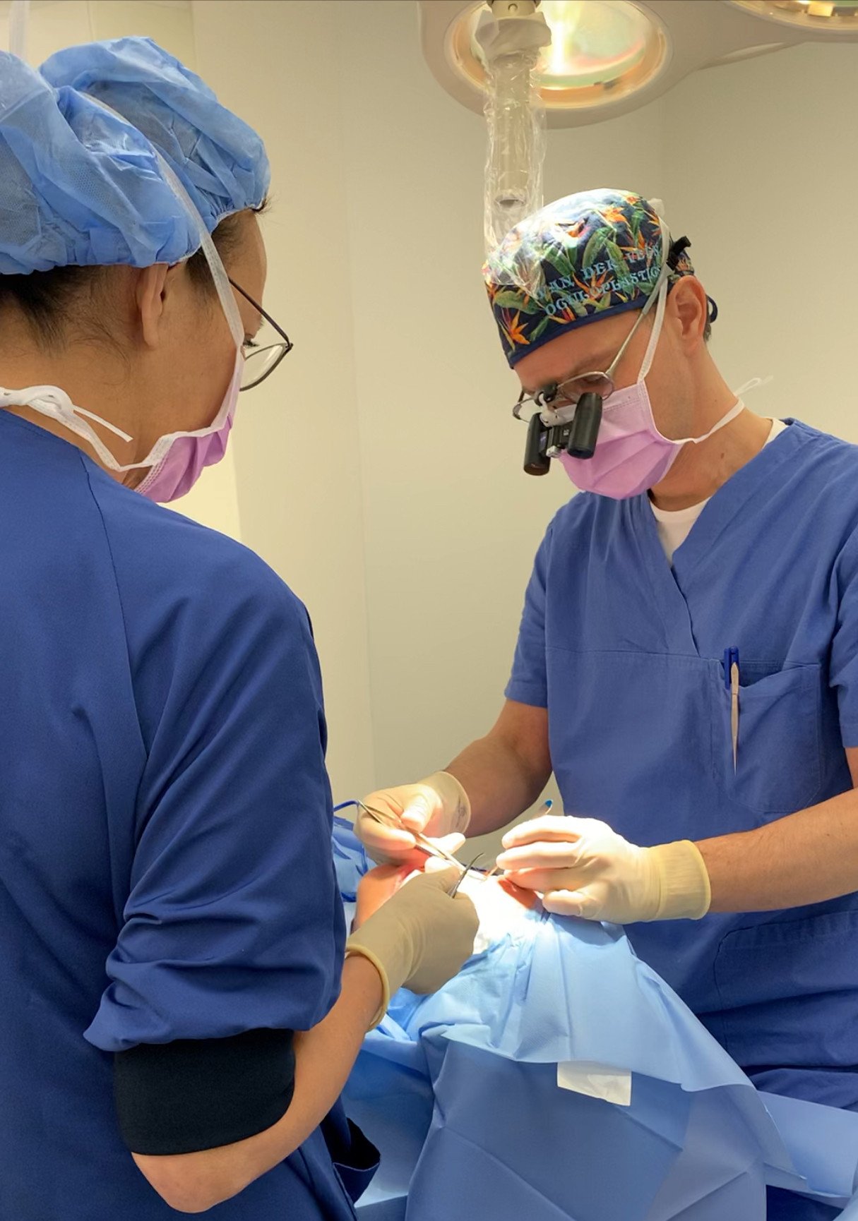 Dr. Rob Van der Veen