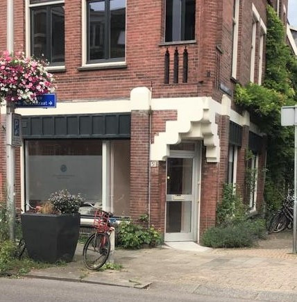 Drs. Jeannette Hessels