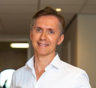 Drs. Denis Alekseev