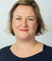 Dr. Iris Debats
